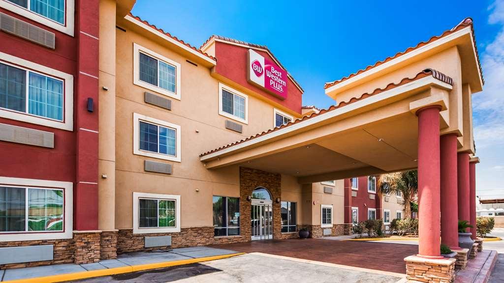 Best Western Plus Main Street Inn Brawley Extérieur photo