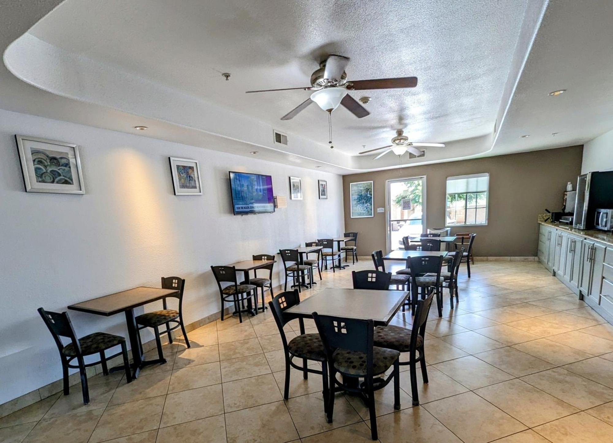 Best Western Plus Main Street Inn Brawley Extérieur photo