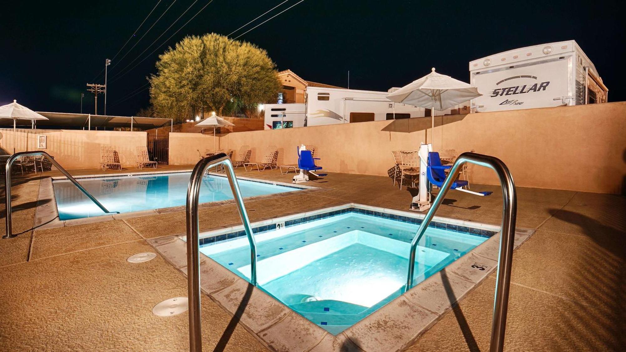 Best Western Plus Main Street Inn Brawley Extérieur photo