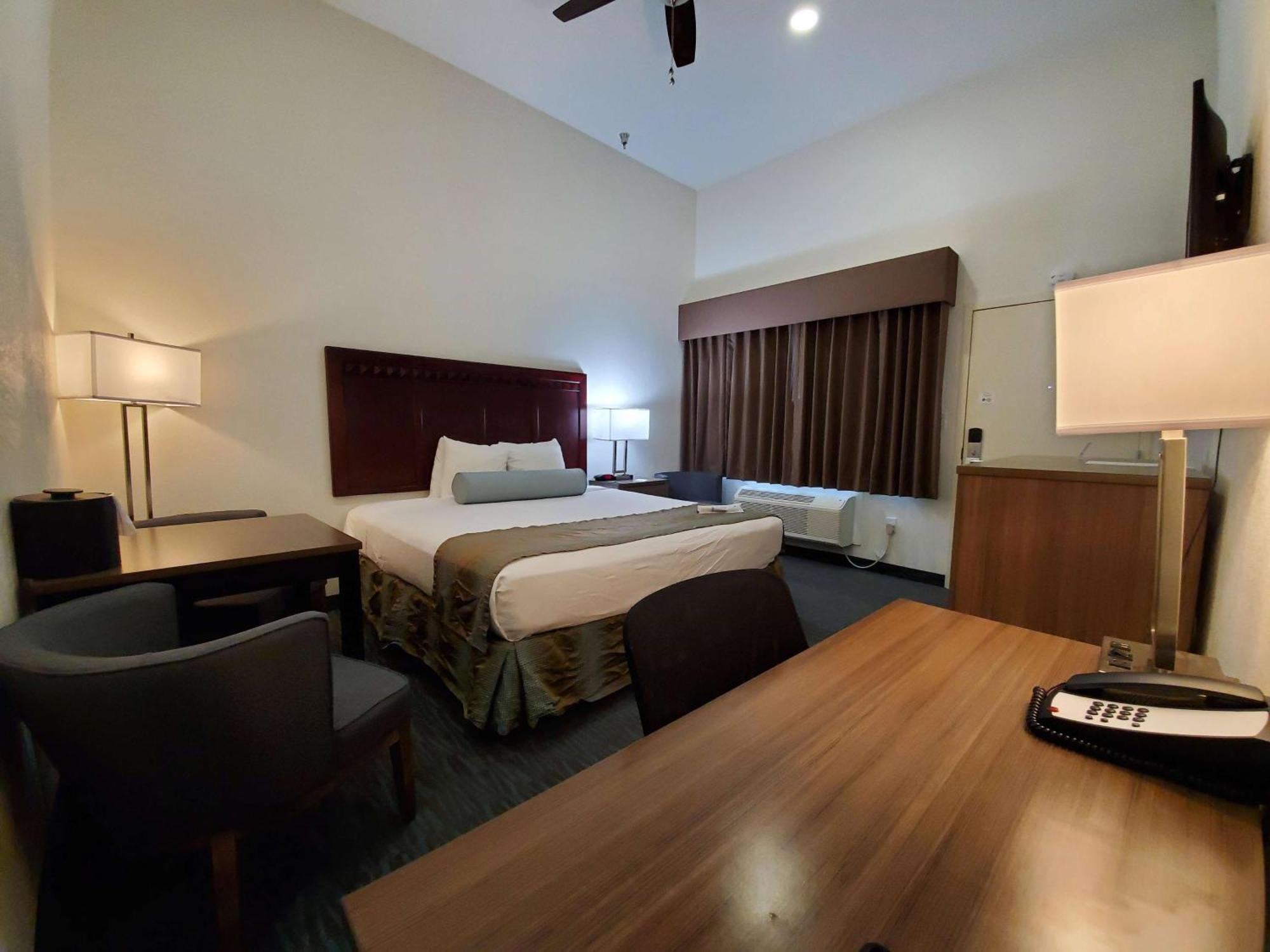 Best Western Plus Main Street Inn Brawley Extérieur photo